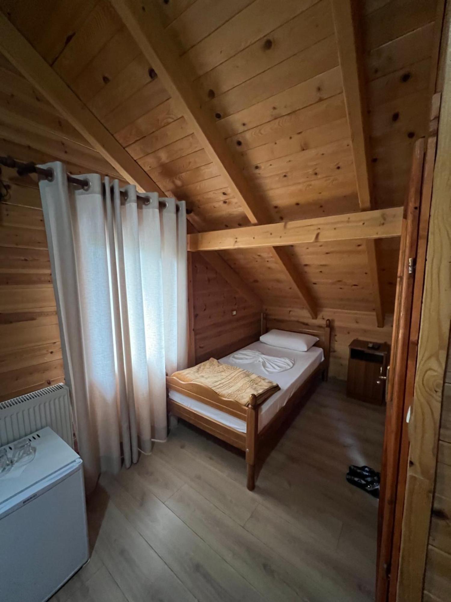 Vila Pepaj Razëm Exterior foto